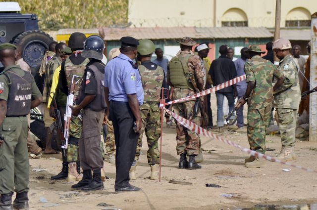 Νιγηρία: Οργισμένο πλήθος λίντσαρε ύποπτη για βομβιστική επίθεση